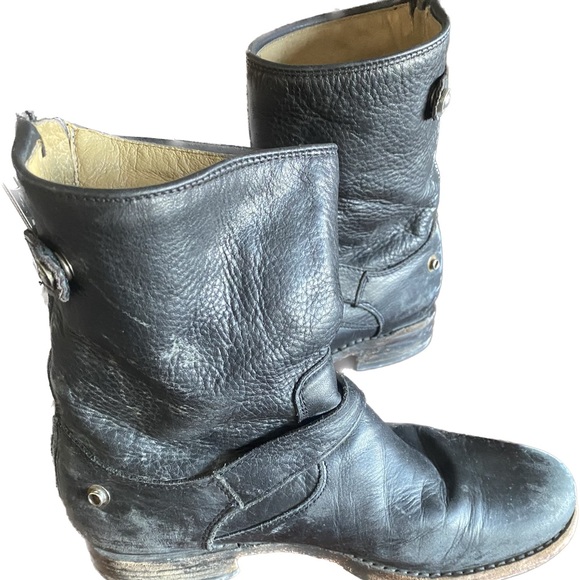 FRYE RARE FIND - Picture 3 of 6